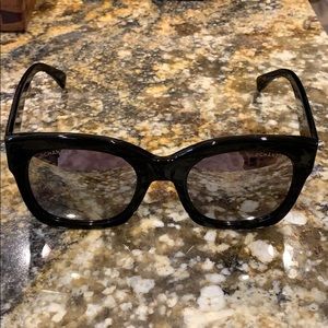 CHANEL Oversized Wayfarer Mirrored Sunglasses
